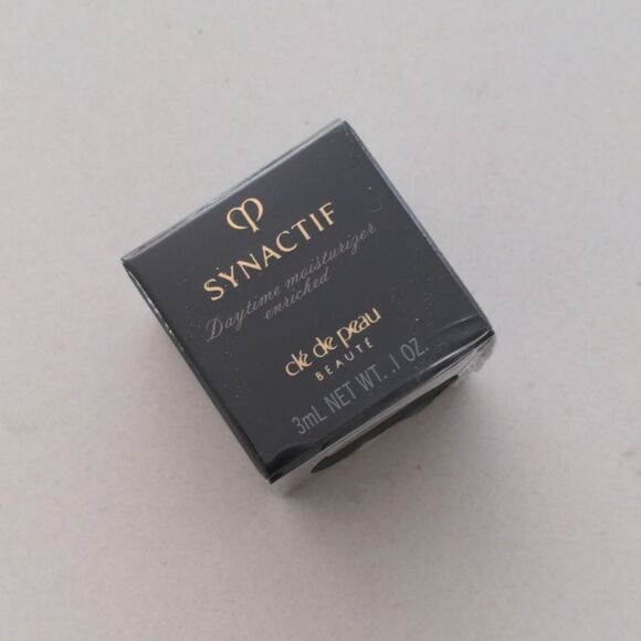 Cle de peau Synactif Daytime Moisturizer Enriched - Picture 1 of 7